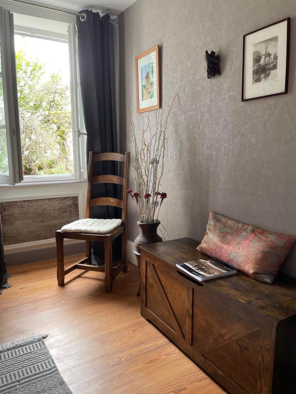 Les Agapanthes Bed & Breakfast Vaux-en-Beaujolais Exterior foto